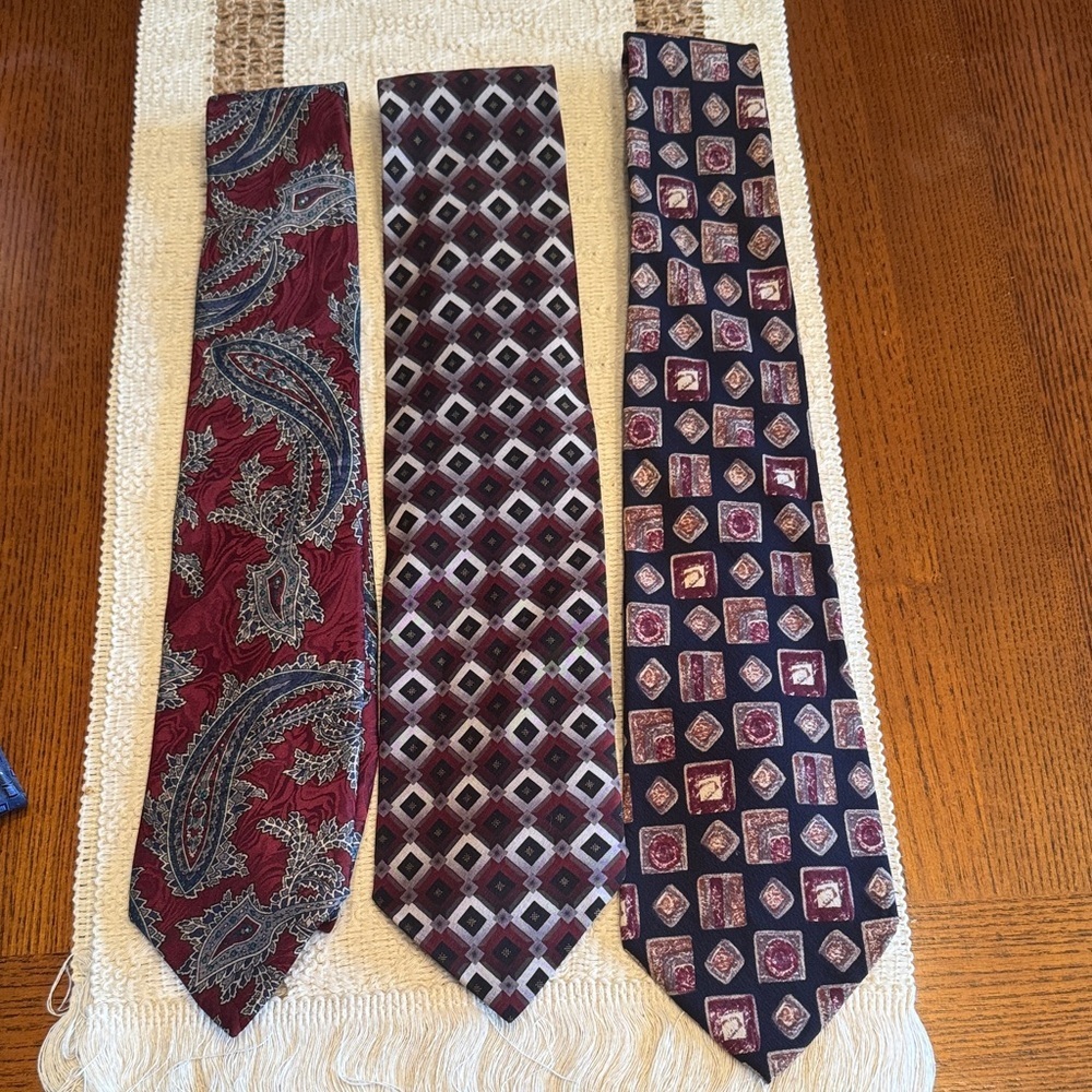 Men's Tie Lot - Burgundy, Black, Navy , Purple , Blue . Silk !